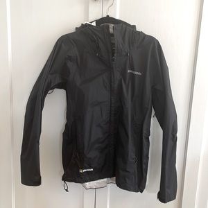 Patagonia rain coat with hood